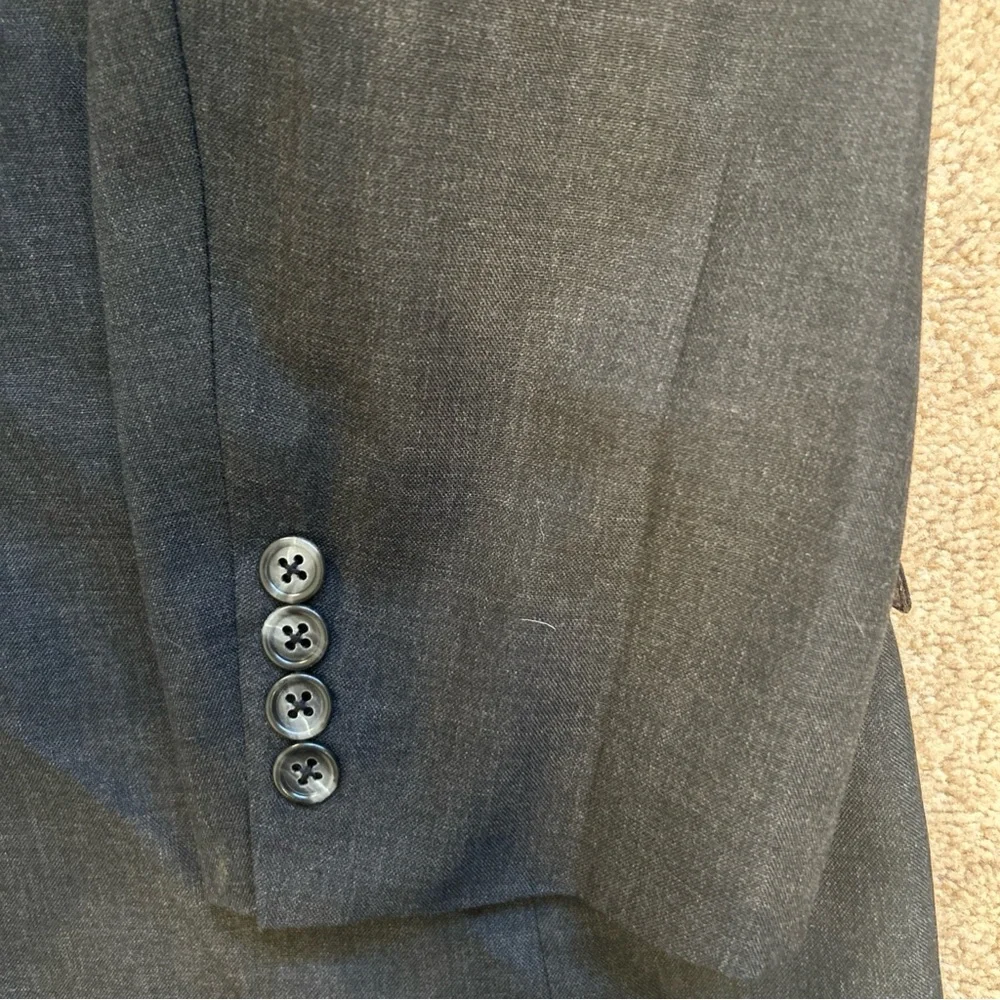 Austin Reed Men’s Blazer. Size 42R.